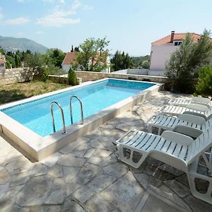 Villa Avantgarde